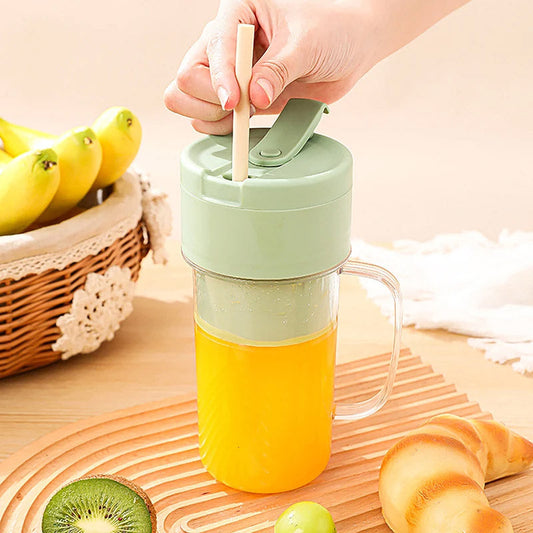 Mini Juicer Blender - Portable & Rechargeable
